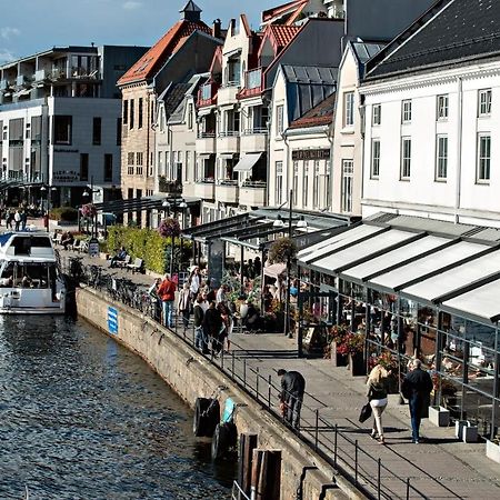 Moderne Leilighet Midt I Sentrum Av Fredrikstad Bagian luar foto